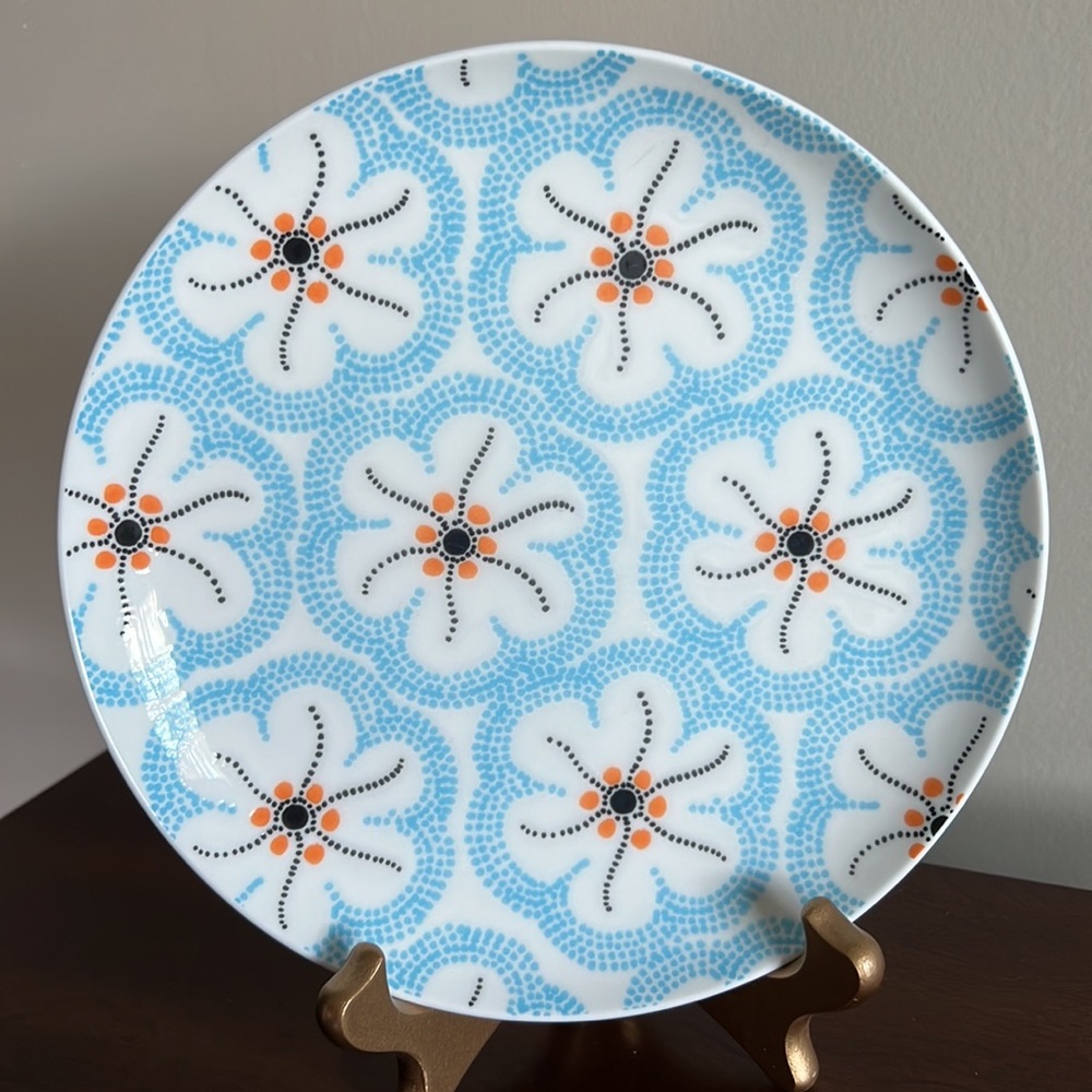Anthropologie Fun Whimsical Pointillism Blue Floral Plate